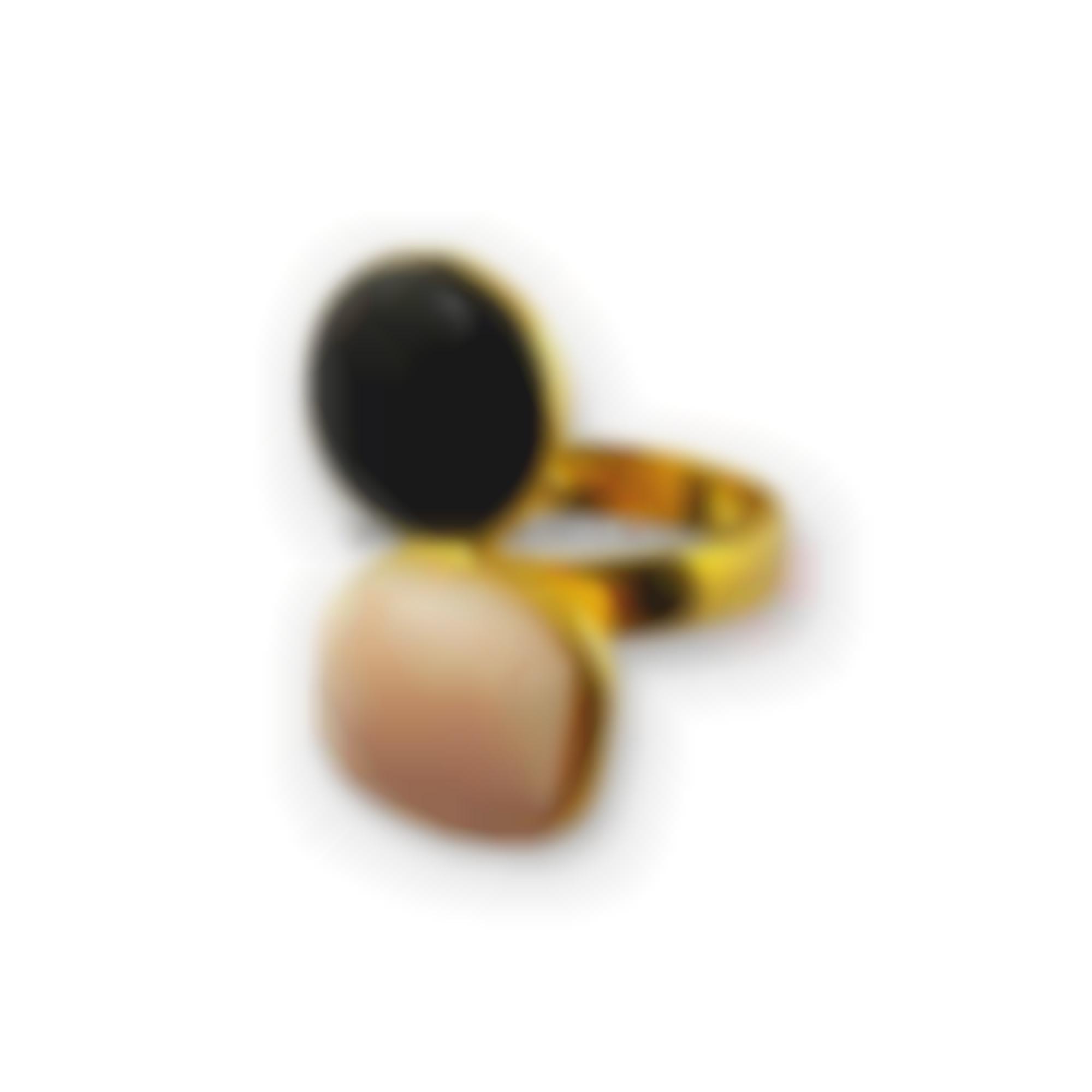 Anello con corallo rosa naturale e onice 