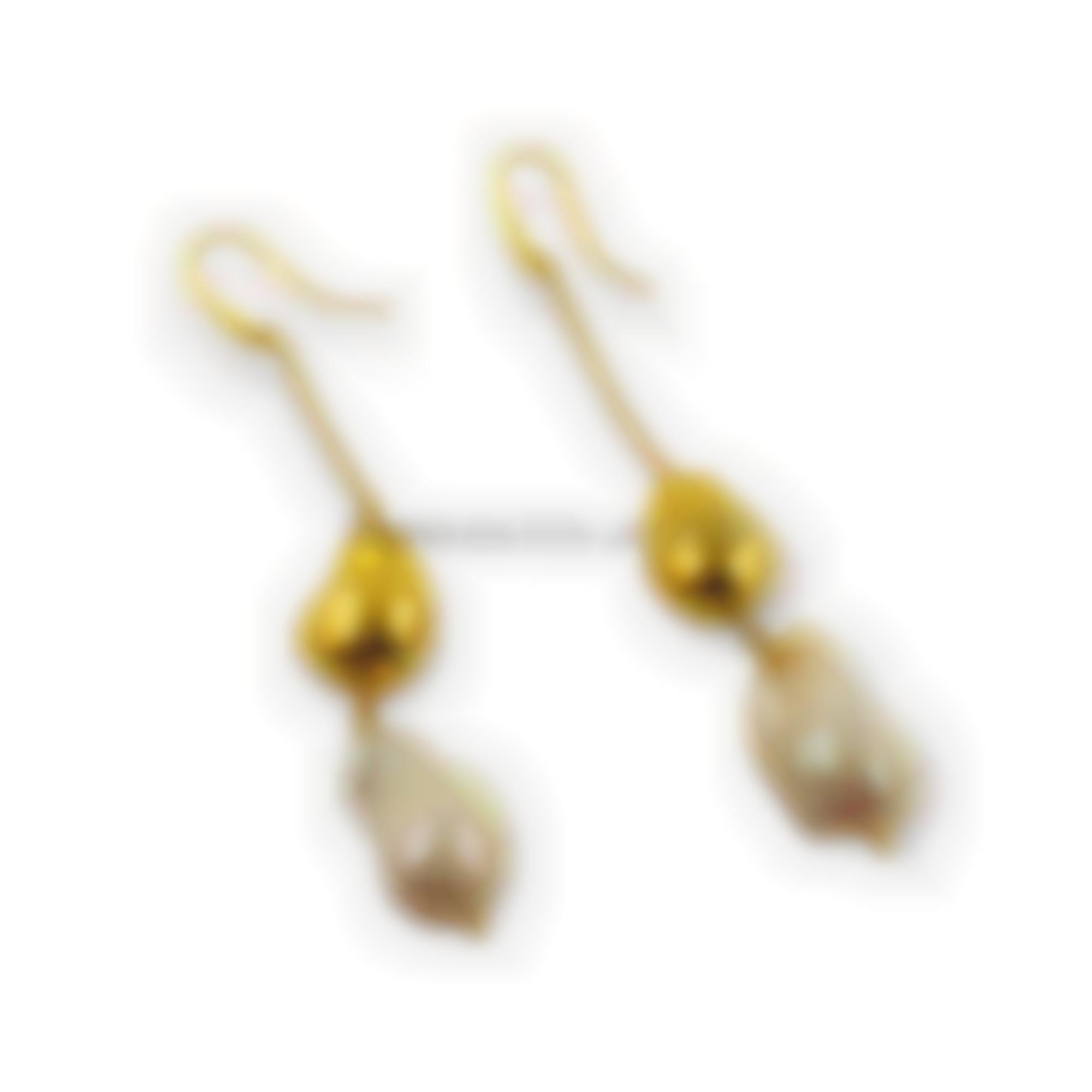 Natural baroque shape pearls set in silver 925