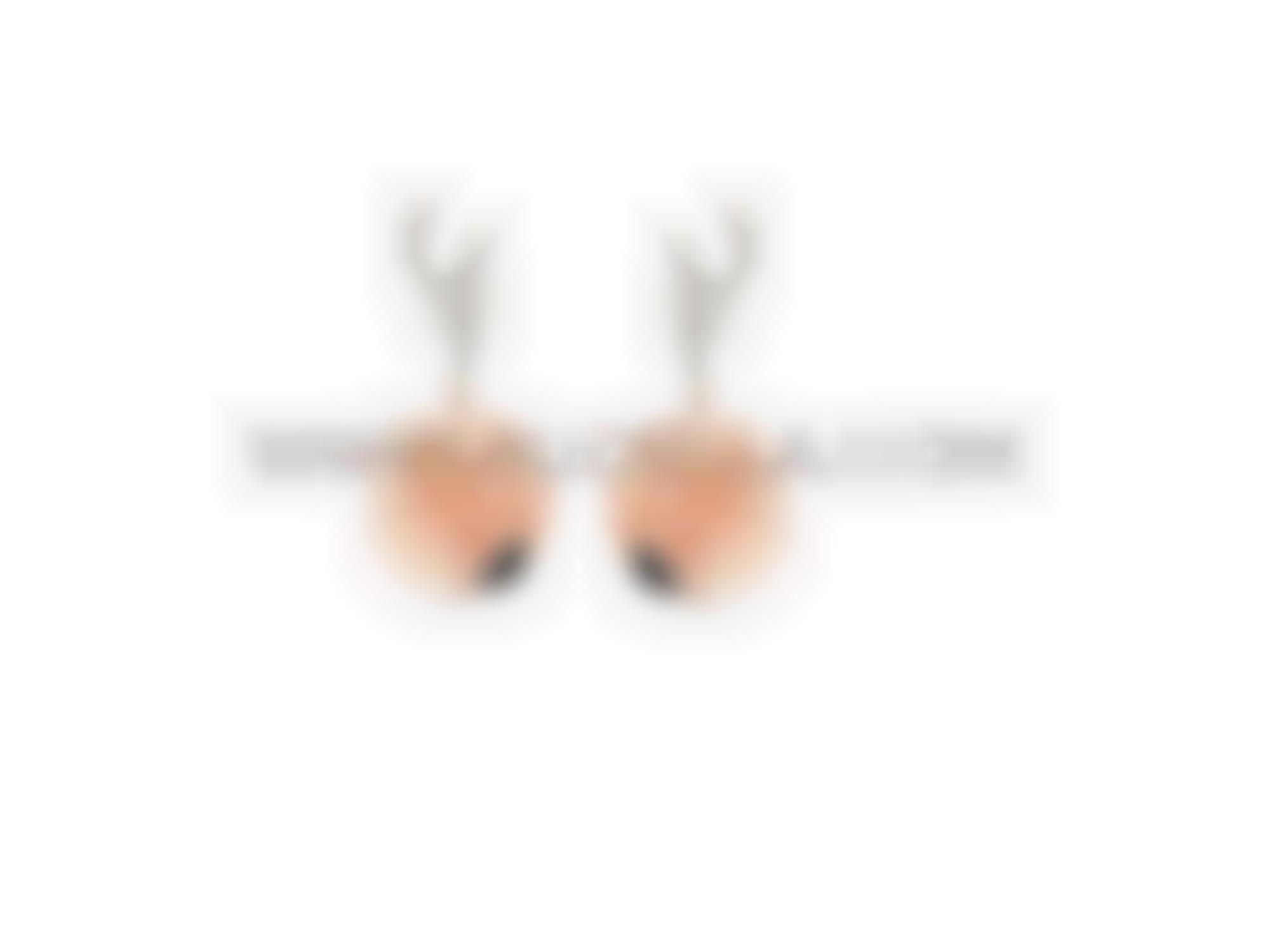 Pink roses set in gold with diamonds 