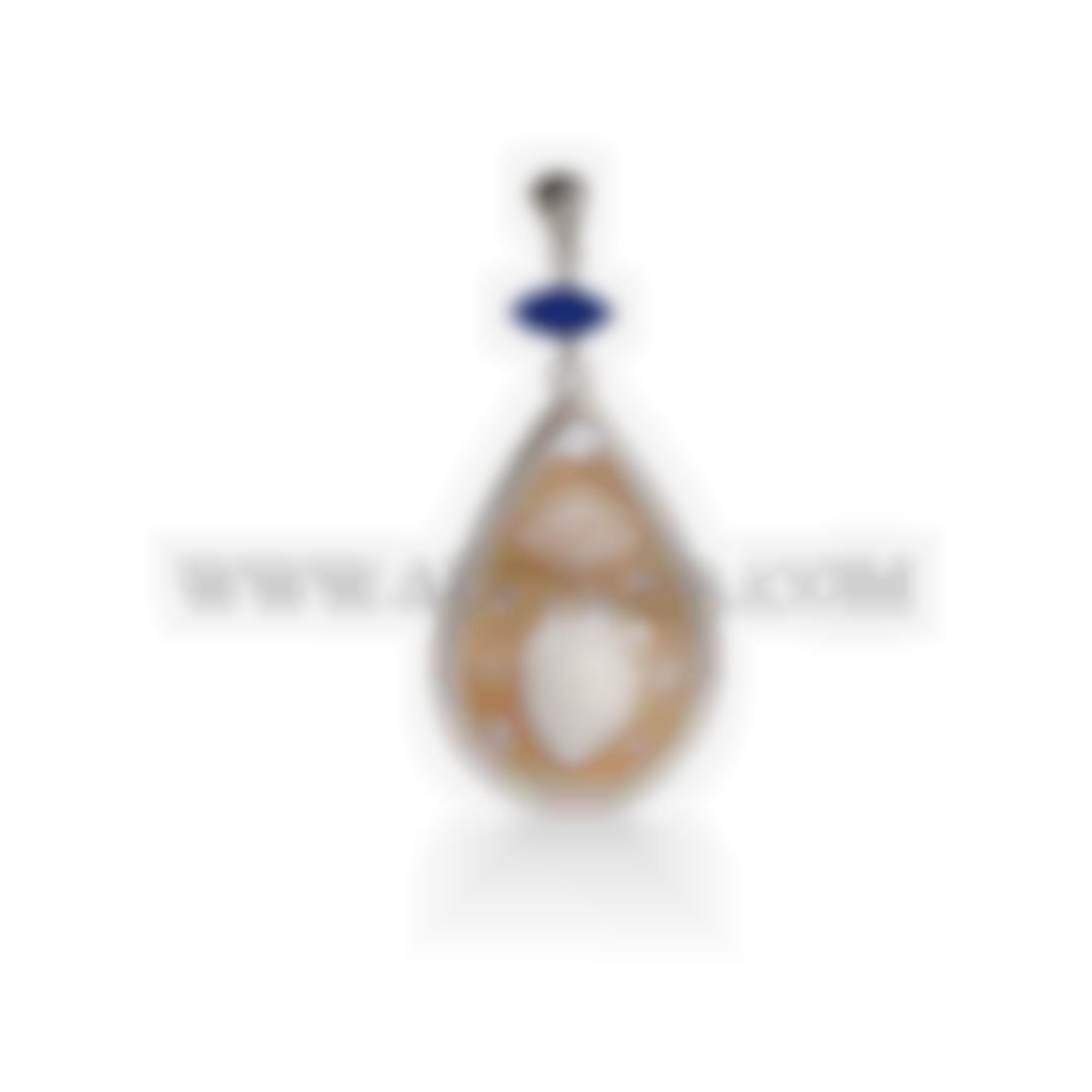 Pendant set in silver with natural cameo engraved