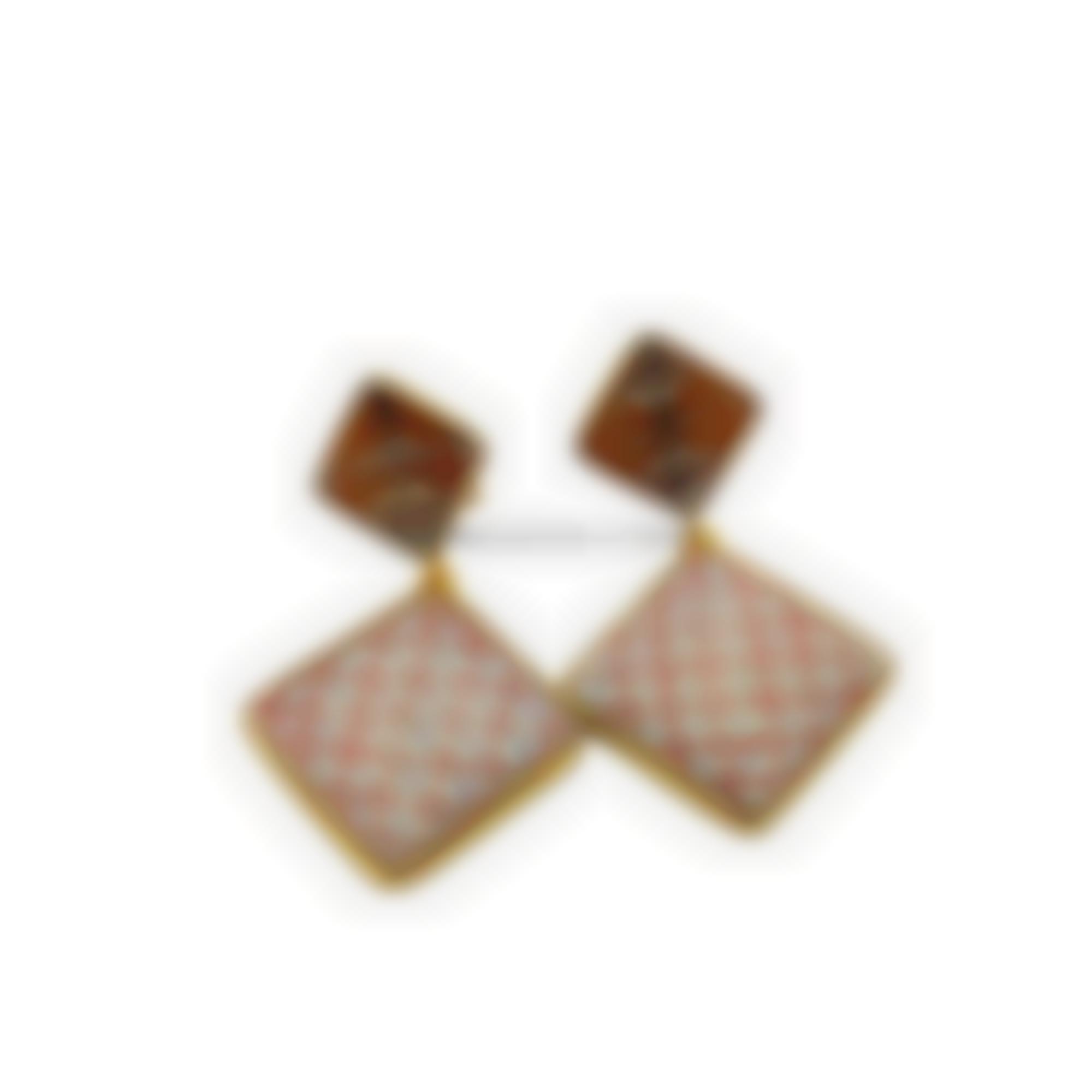 Ceramics and seashell cameos set in silver 925