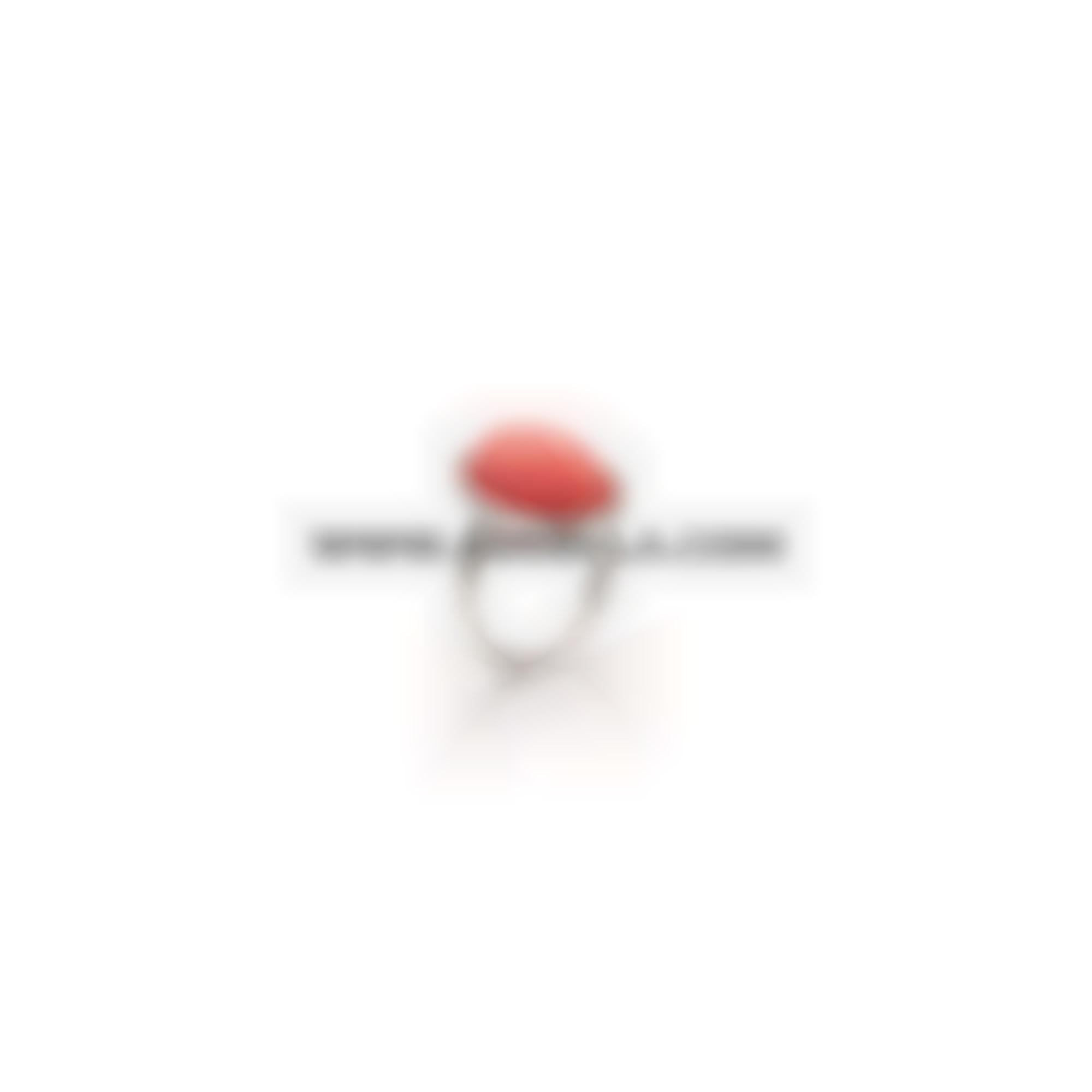 Red coral cabochon set in gold 