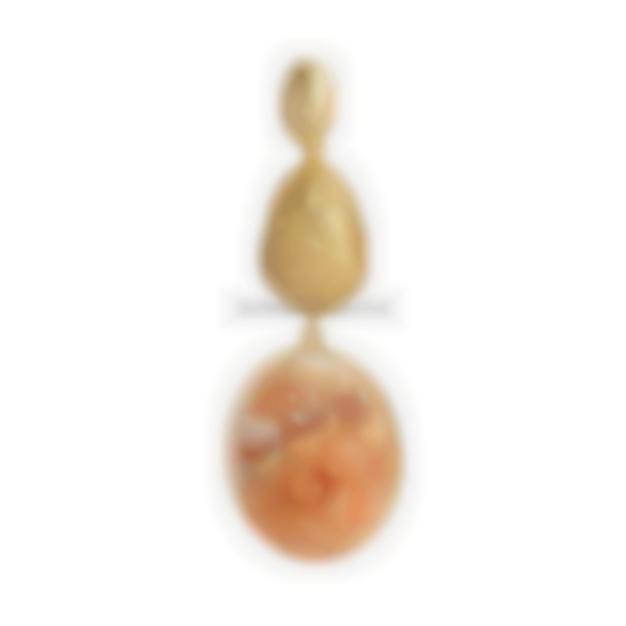 Pendant set in silver with natural seashell handmade cameo.