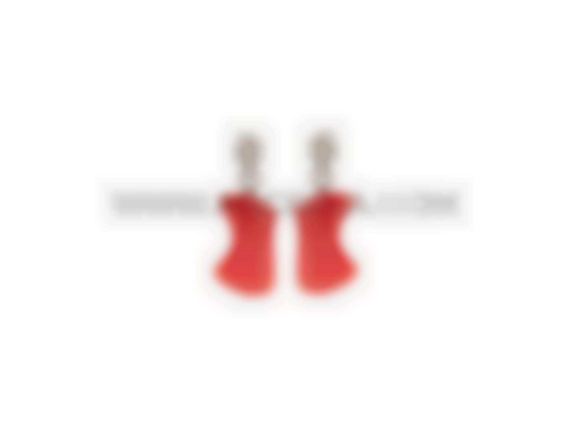 Earrings with irregular coral cabochon 