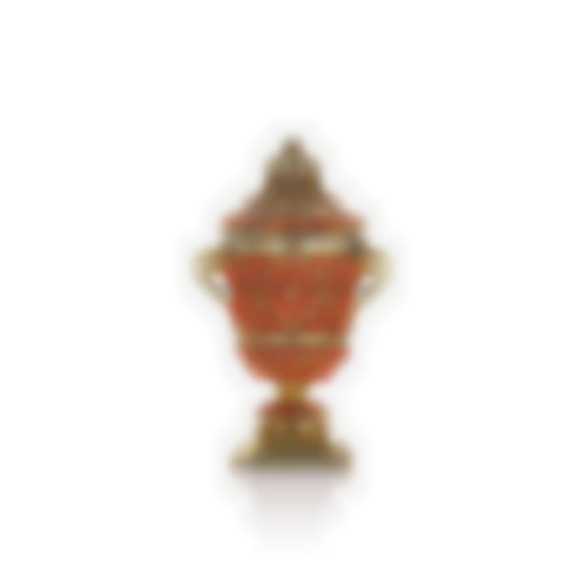 Jar made in silver with natural red coral 