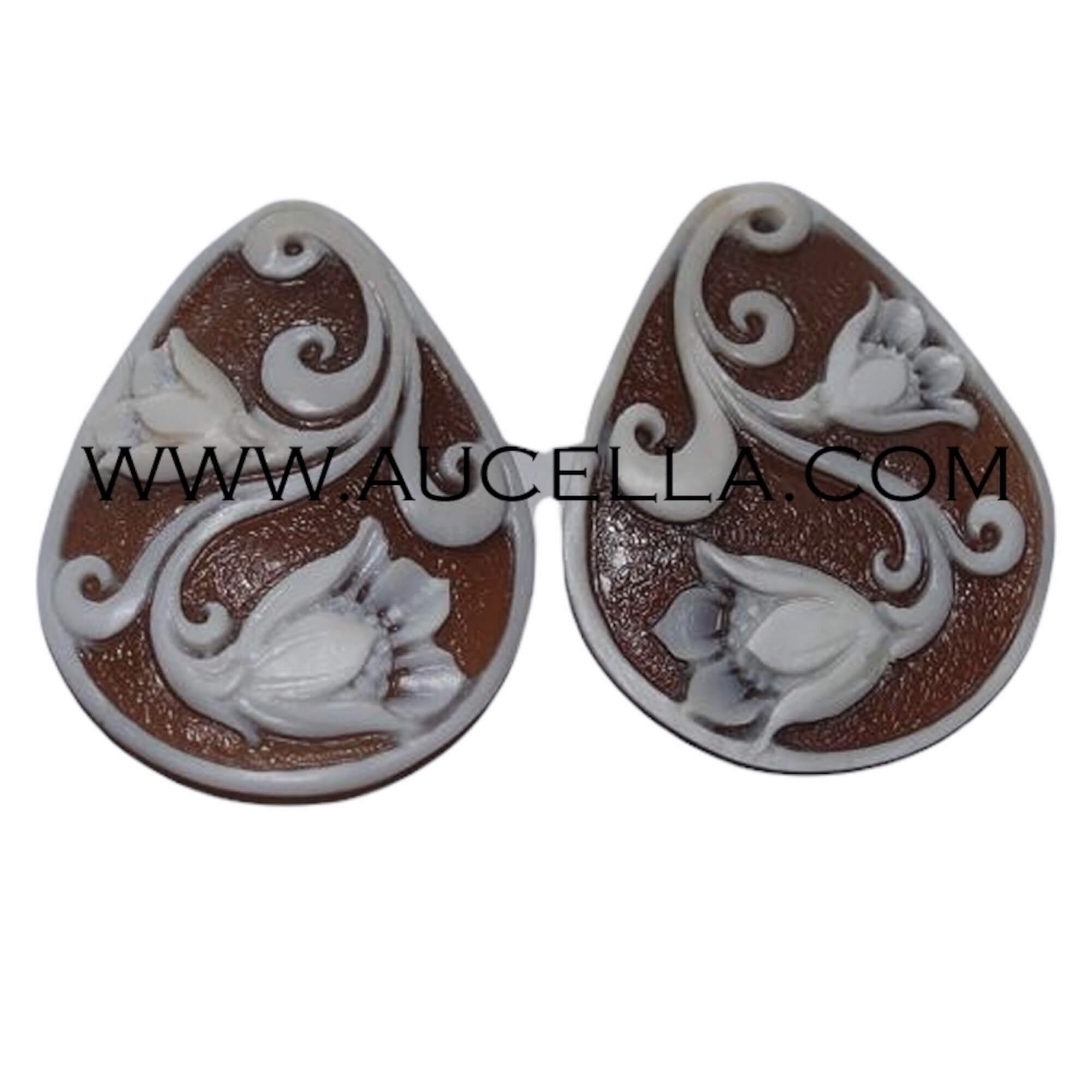 Drops cameos with flower design 
