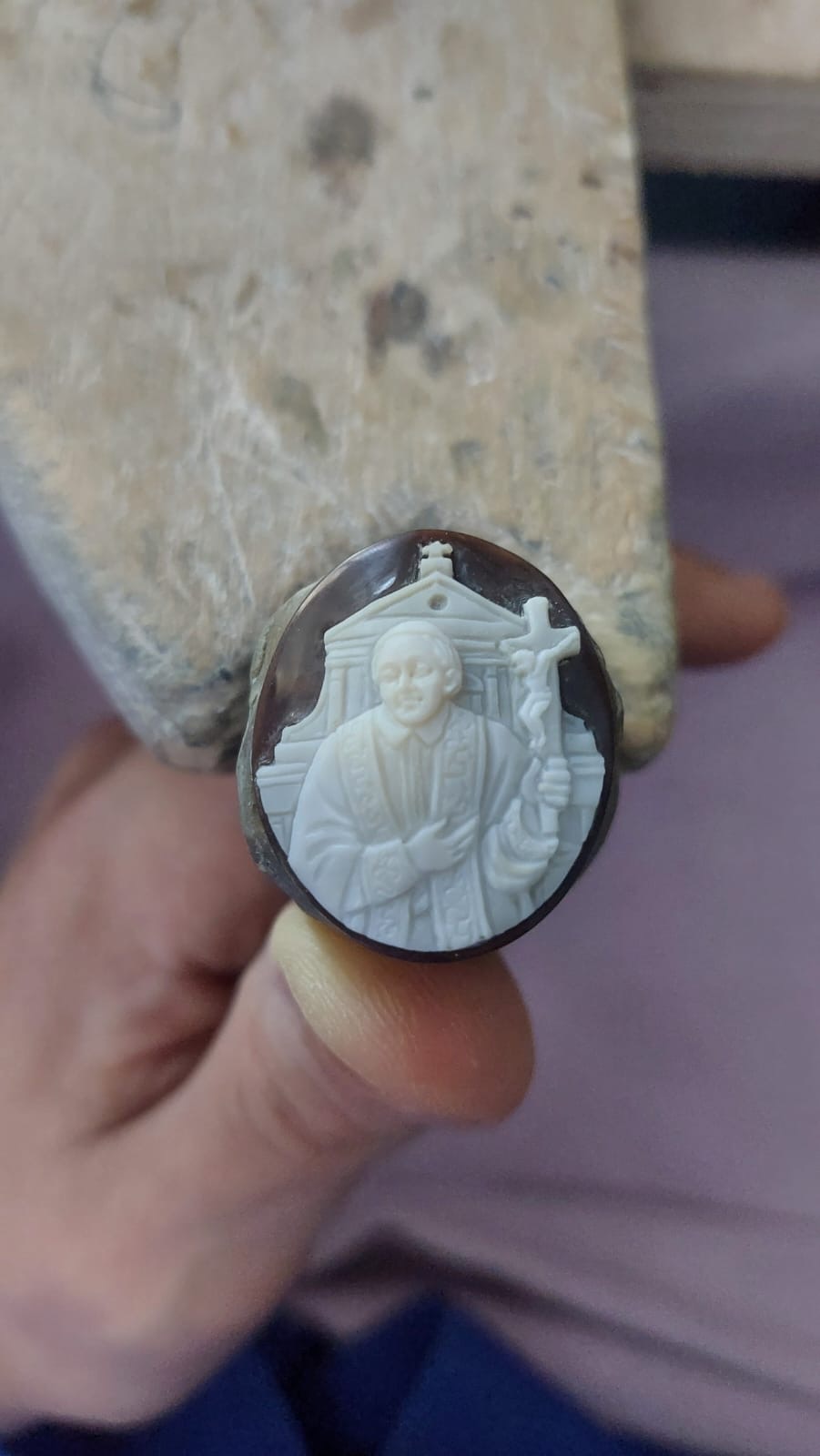 Saint Vincenzo Romano natural seashell