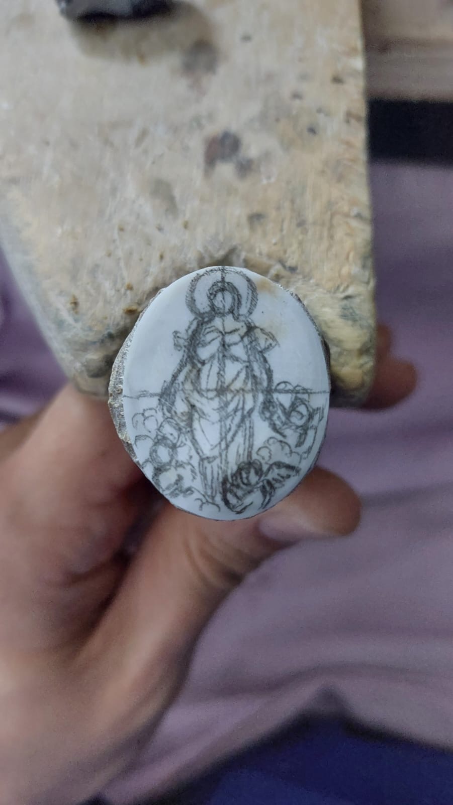 Ascension scene on natural cameo