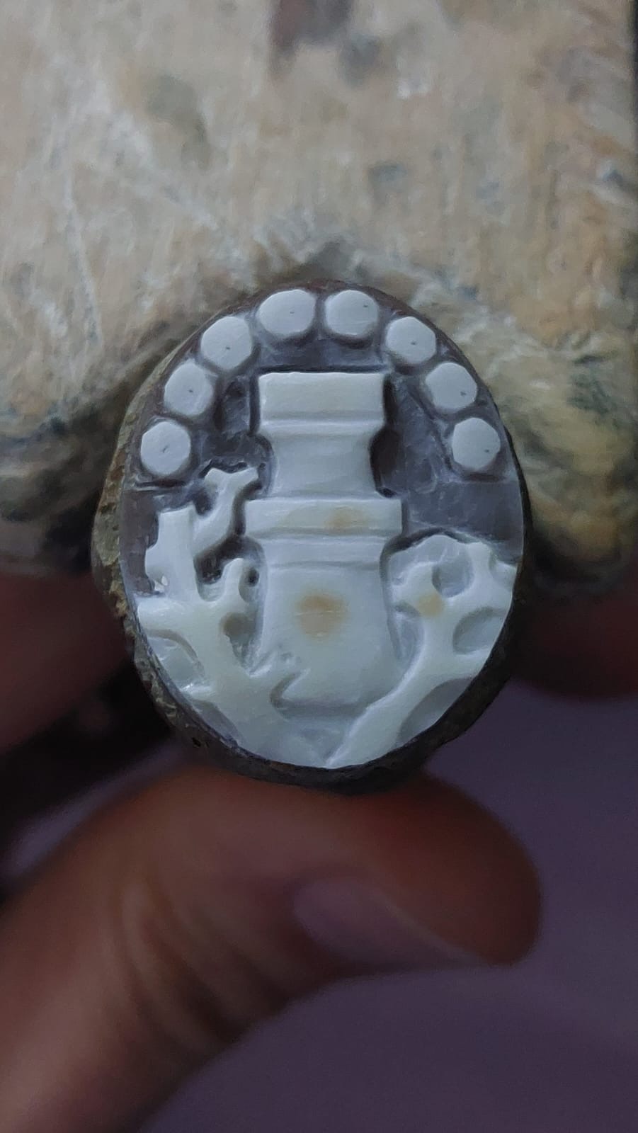 Turris Octava carved cameo