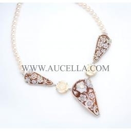 Collier flowers natural seashell cameos