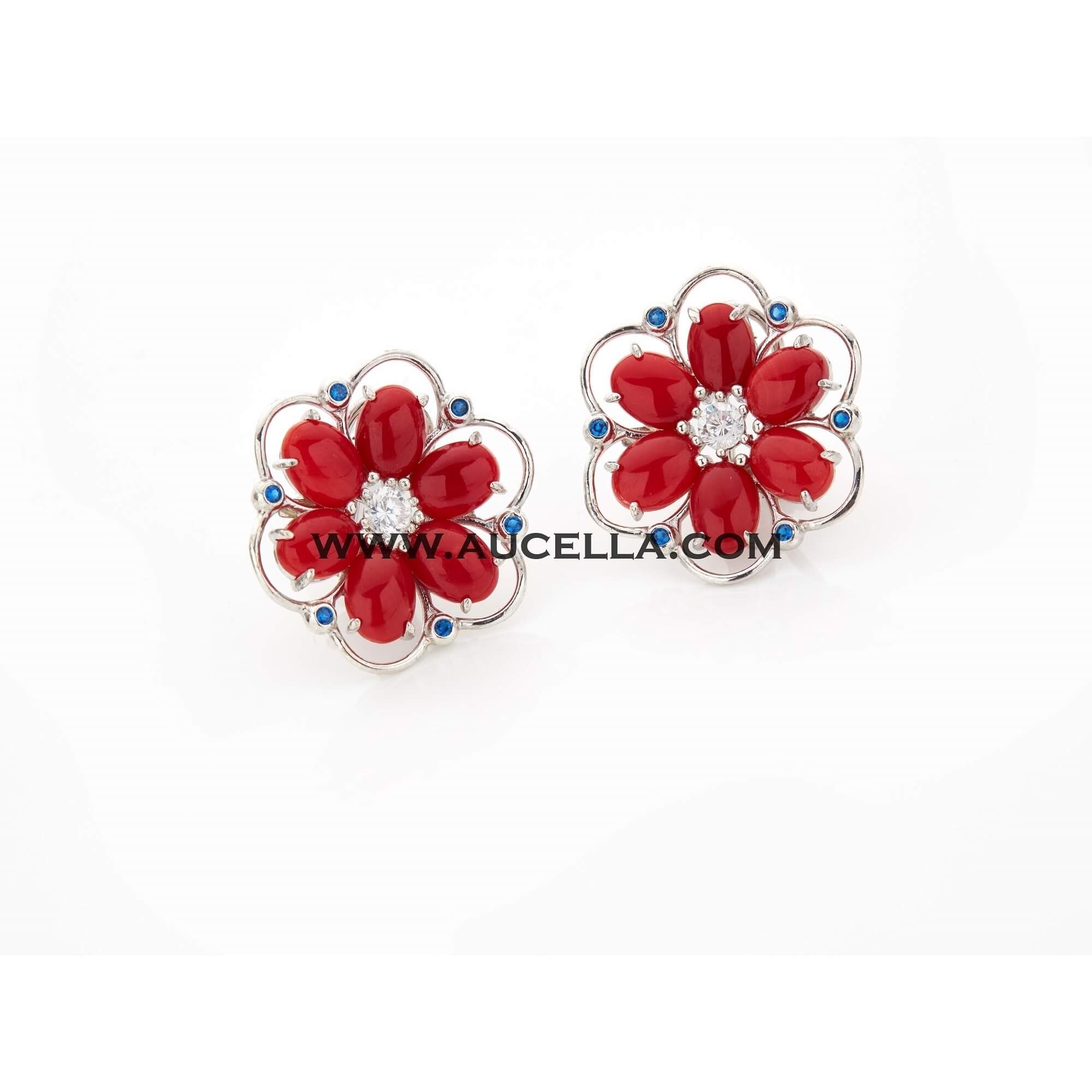 Orecchini in argento modello fiore con s