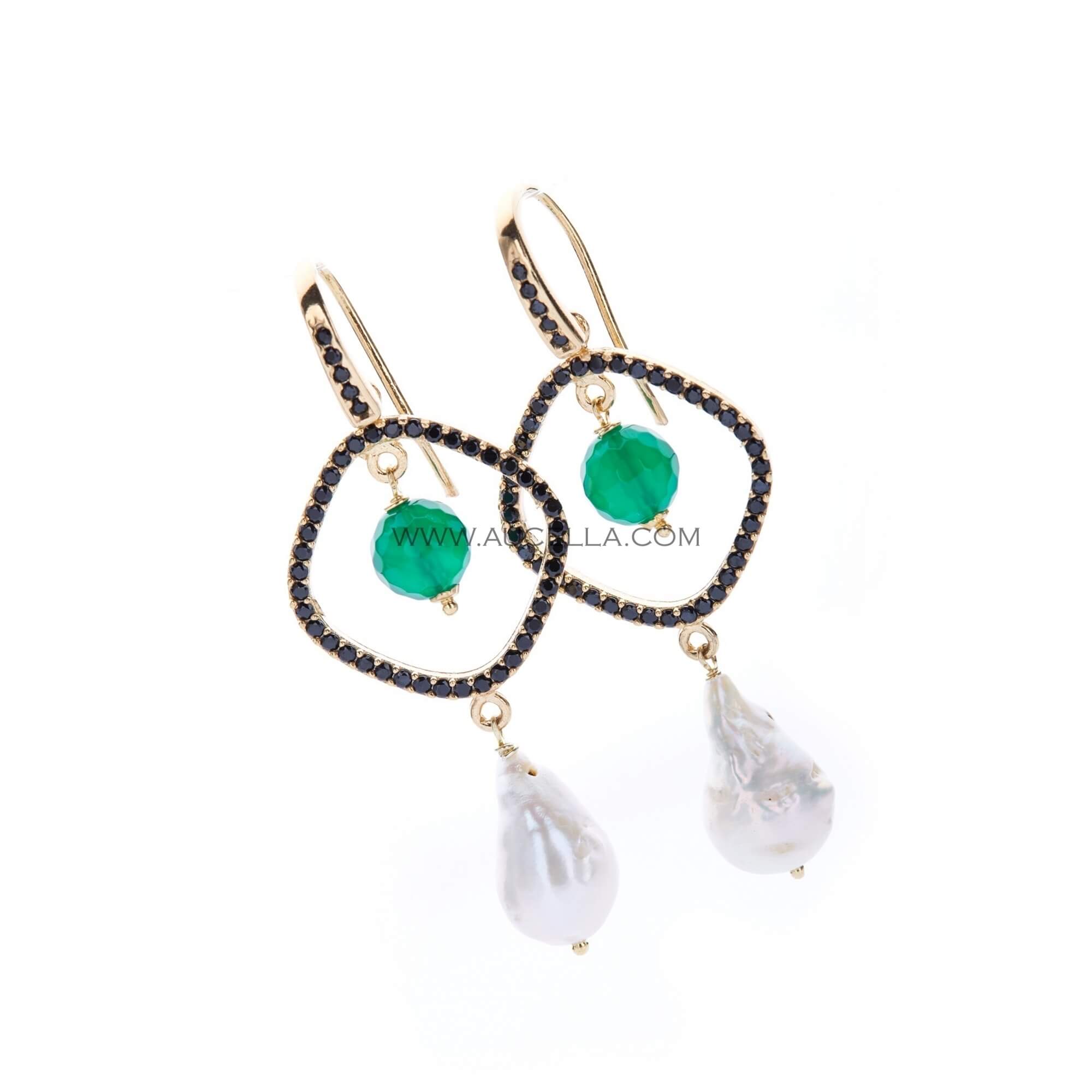 Earrings set in silver with fresh water pearls baroque 