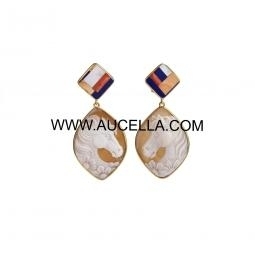 Natural seashell with mosaic work
