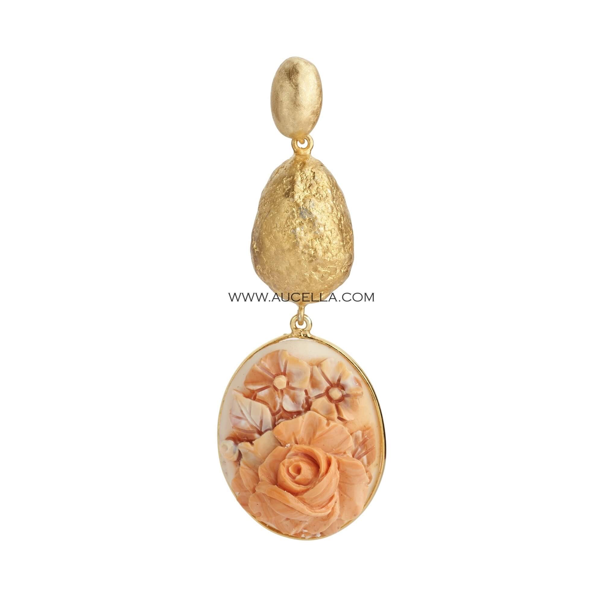 CIondolo in argento con cammeo inciso in Torre del Greco