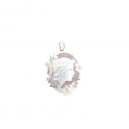 Pendant set in silver with woman face carving 