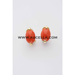 Cabochon set in gold classic design 