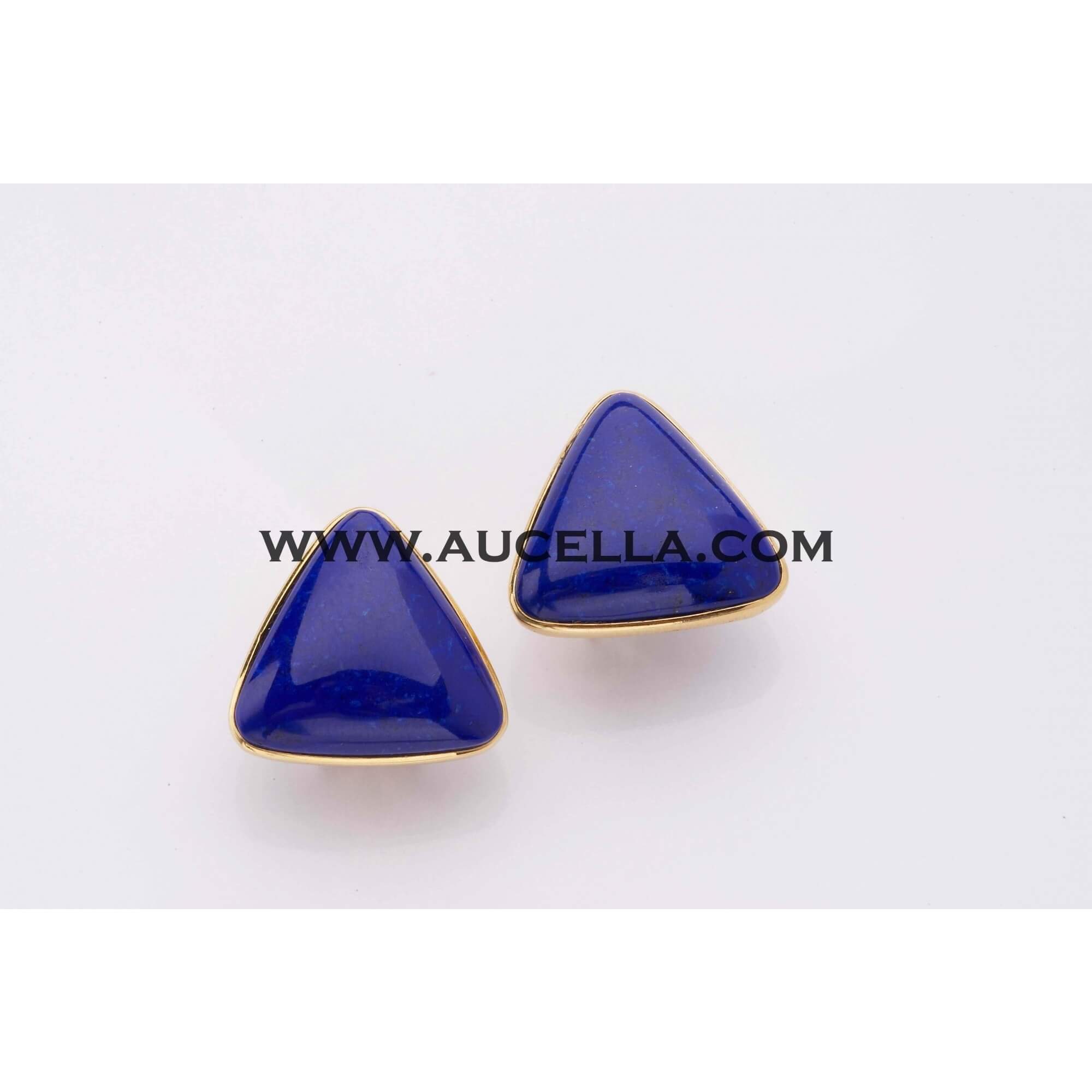 Earrings set in gold with triangle shape lapis cabochon
