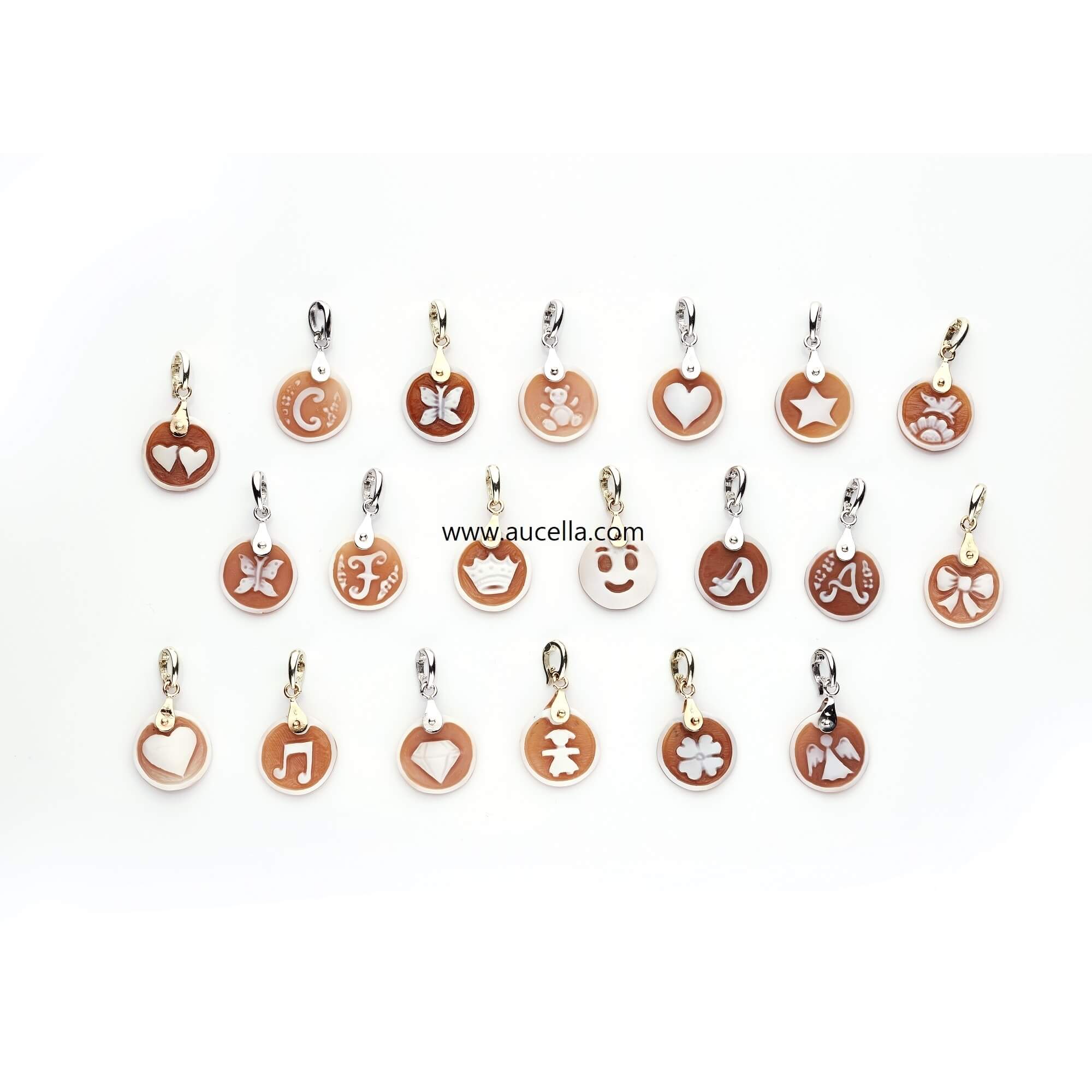 9 carats gold Cameo Charms