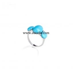 Ring set in gold with diamonds and natural turquoise 