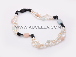 Necklace ebony pearls and acquamarina